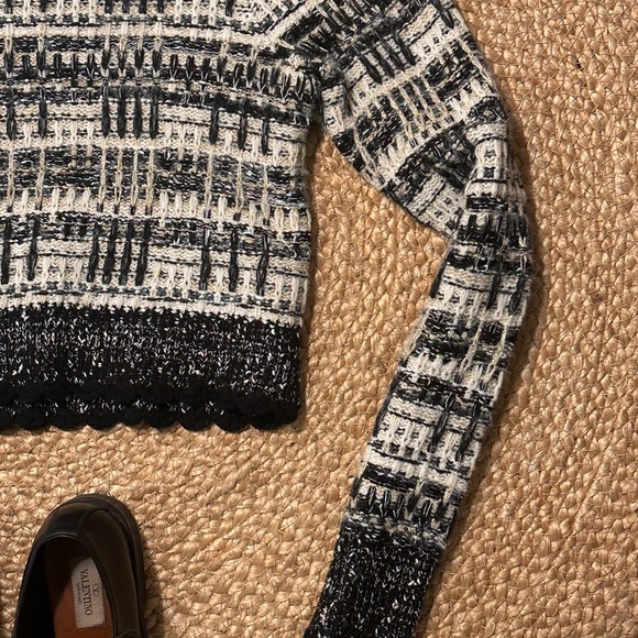 HOUSE OF HARLOW 1960 Textured Cropped Sweater - Picture 7 of 7